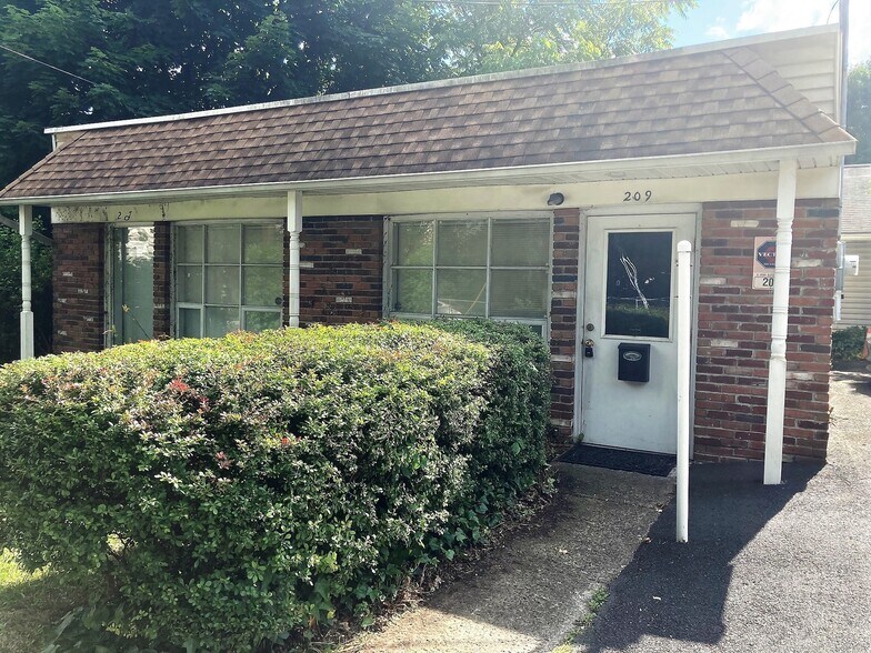 More Photos Of 209 N 8th St, Stroudsburg Office For Lease