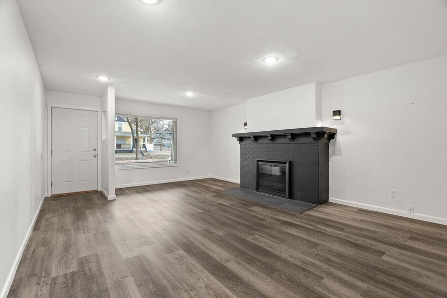 More Photos Of 1424 W 10th Ave, Spokane Apartments For Sale