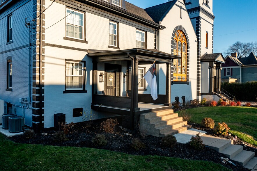 More Photos Of 908 Market St, Beaver Religious Facility For Sale