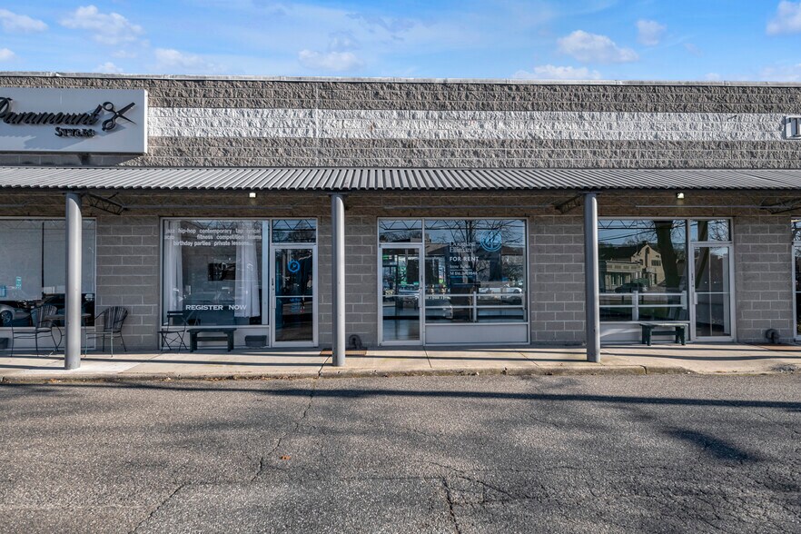 More Photos Of 15 Cr-66, Huntington Station Unknown For Lease