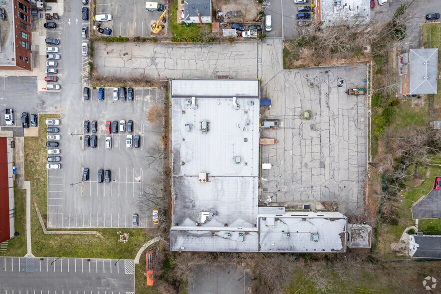 More Photos Of 1 Alexander Pl, Glen Cove Warehouse For Sale