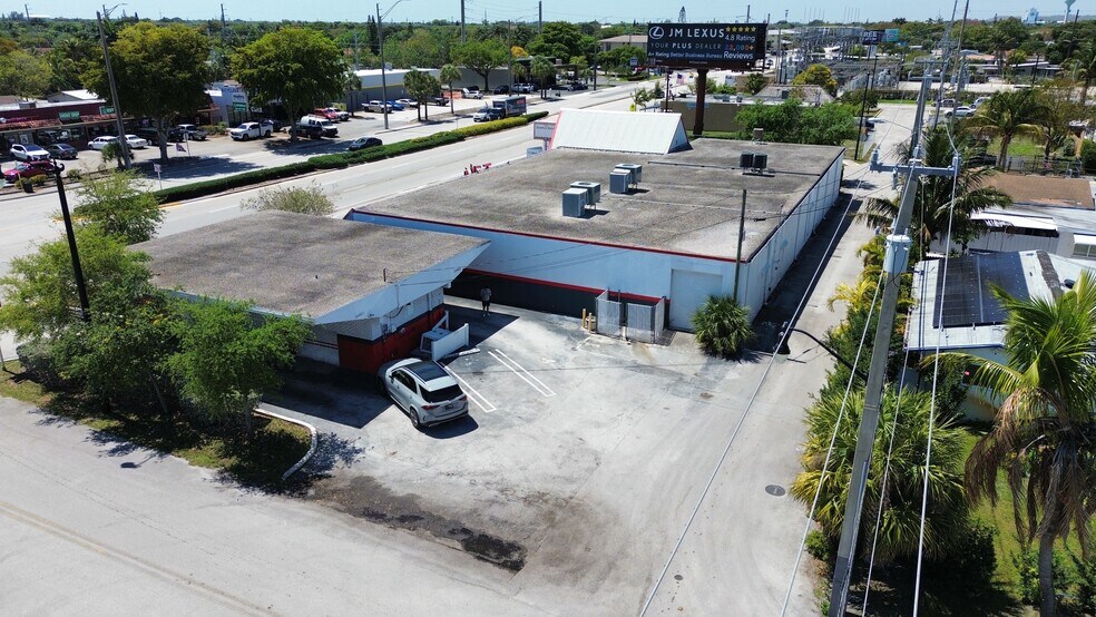 More Photos Of , Pompano Beach General Retail For Sale