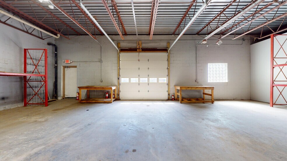 More Photos Of 3367 Spring Garden Rd, Pittsburgh Warehouse For Lease