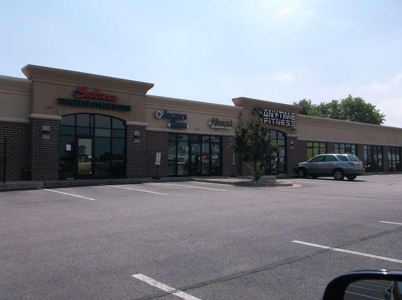 More Photos Of 230 N Koeller St, Oshkosh Storefront Retail Office For Lease