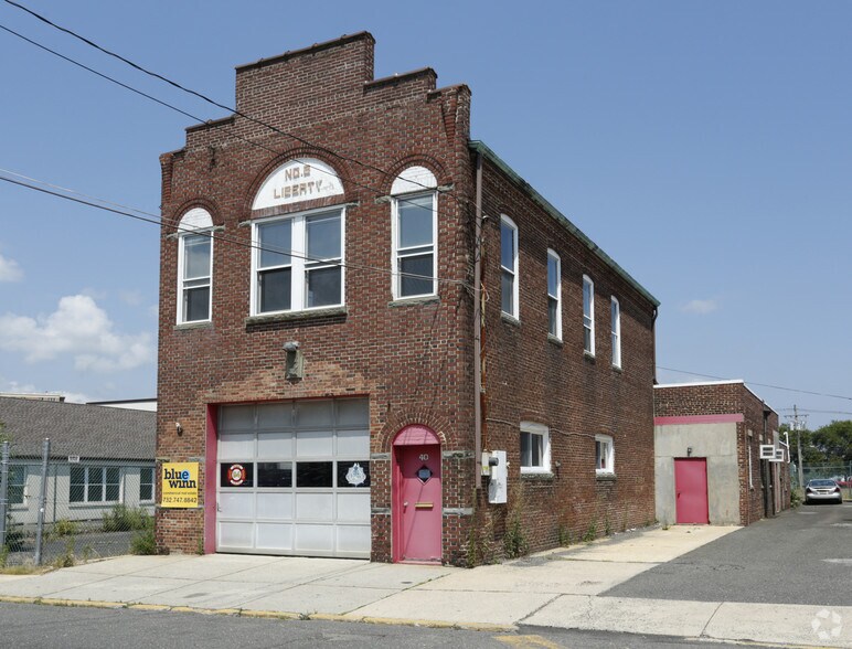 More Photos Of 40 White St, Red Bank Storefront Retail Office For Lease