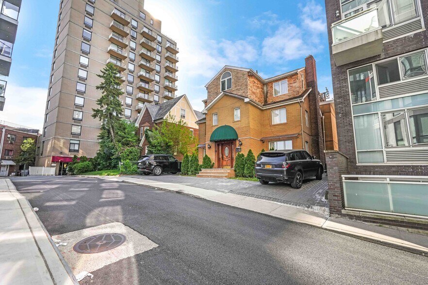 More Photos Of 11614 Grosvenor Ln, Kew Gardens Land For Sale