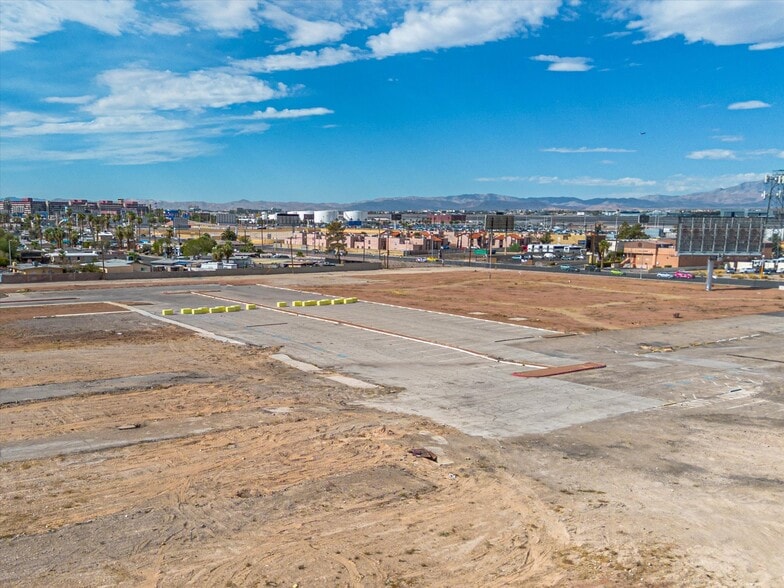 More Photos Of 851 E Tropicana Ave, Las Vegas Land For Sale