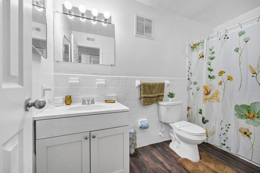 More Photos Of , Gainesville Multifamily For Sale