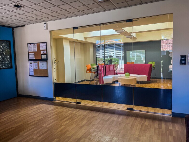 More Photos Of 3820 N 3rd St, Phoenix Office For Sale