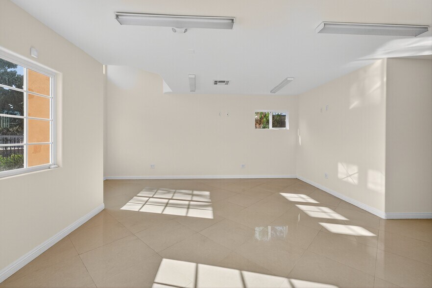 More Photos Of 447 N Prairie Ave, Inglewood Medical For Lease