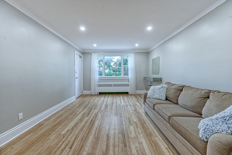 More Photos Of 156 Dagmar Av, Vanier Apartments For Sale