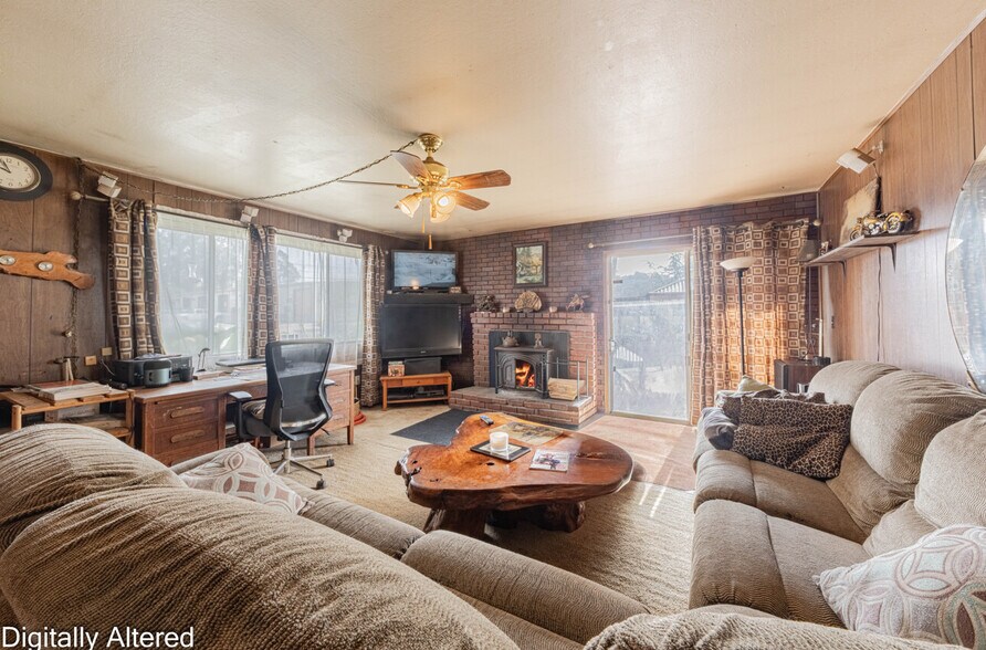 More Photos Of 10050 Reese Cir, Prunedale Warehouse For Sale