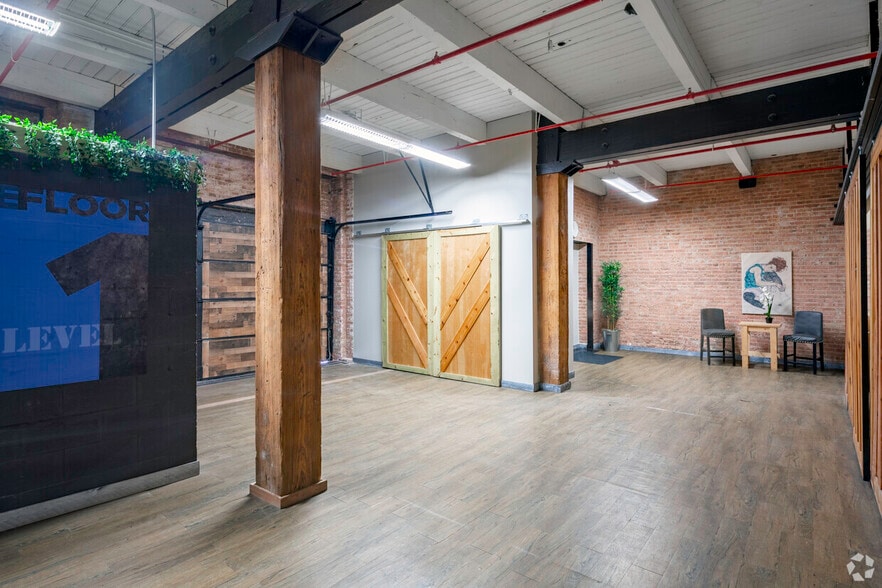More Photos Of 415 W Huron St, Chicago Loft Creative Space For Sale