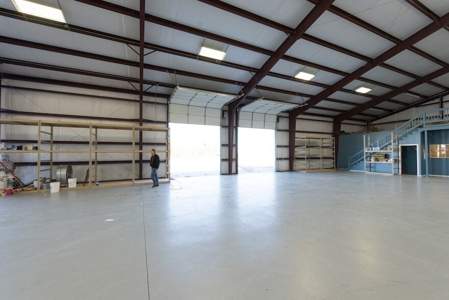 More Photos Of 1448 Darlington Rd NW, El Reno Warehouse For Sale