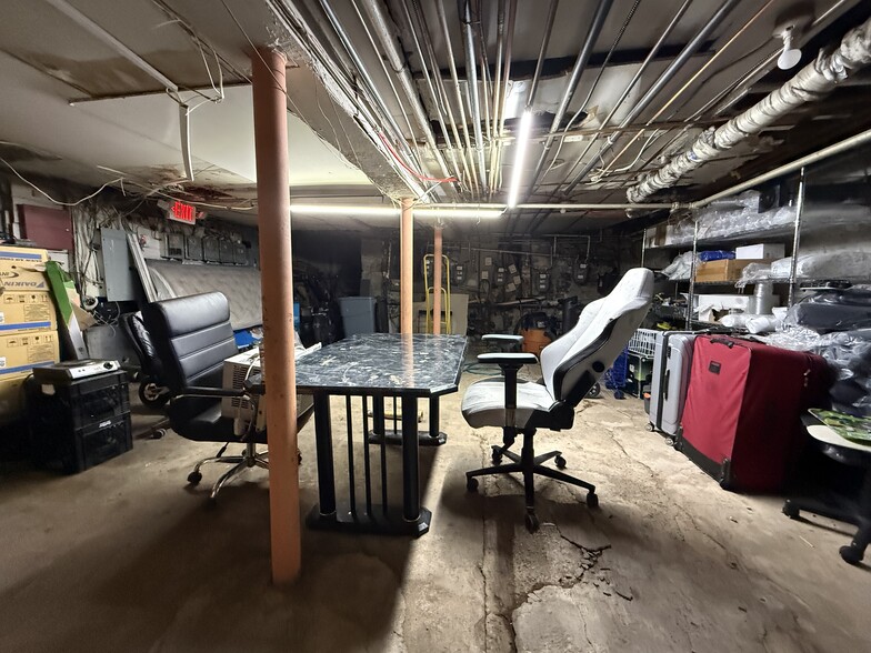 More Photos Of 615 Summit Ave, Union City Apartments For Sale