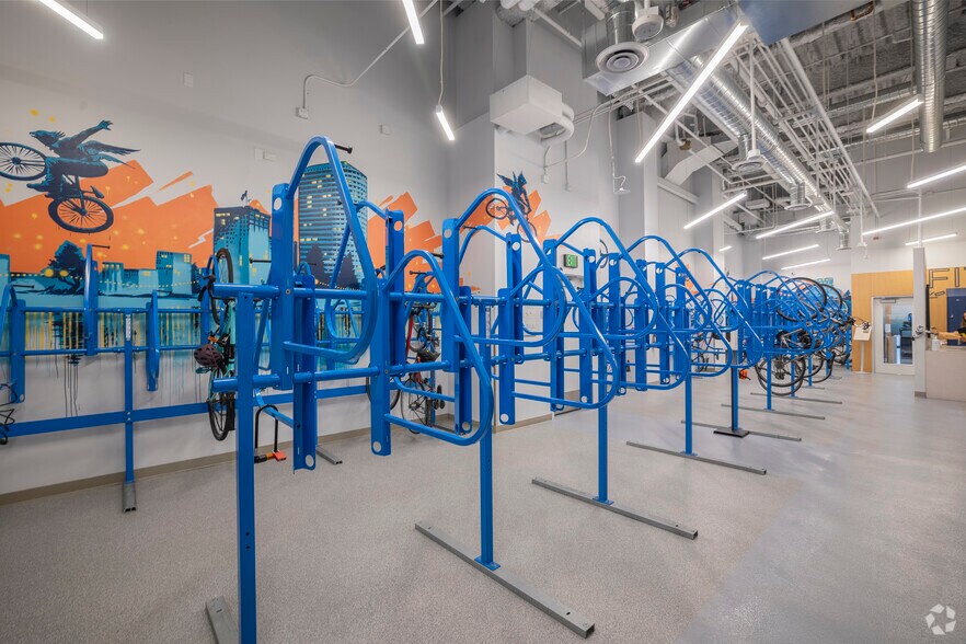 More Photos Of 1999 Harrison St, Oakland Office For Lease