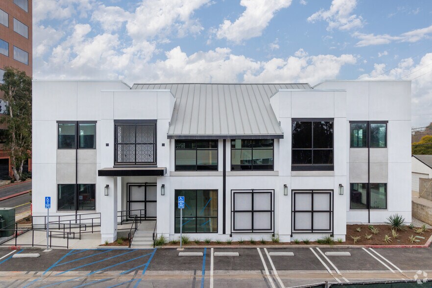 More Photos Of 4310 Long Beach Blvd, Long Beach Medical For Lease