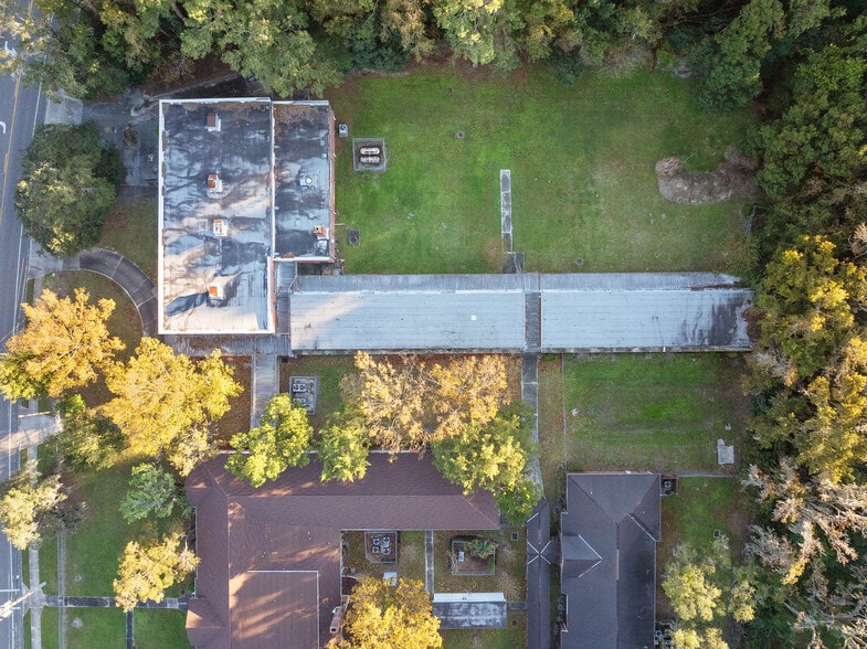 More Photos Of 5710 Wesconnett Blvd, Jacksonville Schools For Lease