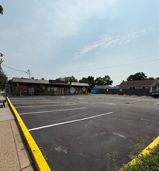 More Photos Of 3266 Merrick Rd, Wantagh Restaurant For Lease