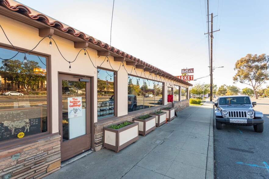 More Photos Of 1258-1262 Harvard Ave, Claremont Medical For Lease