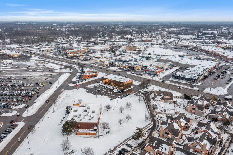 More Photos Of 2627 E Beltline Ave SE, Grand Rapids Medical For Lease