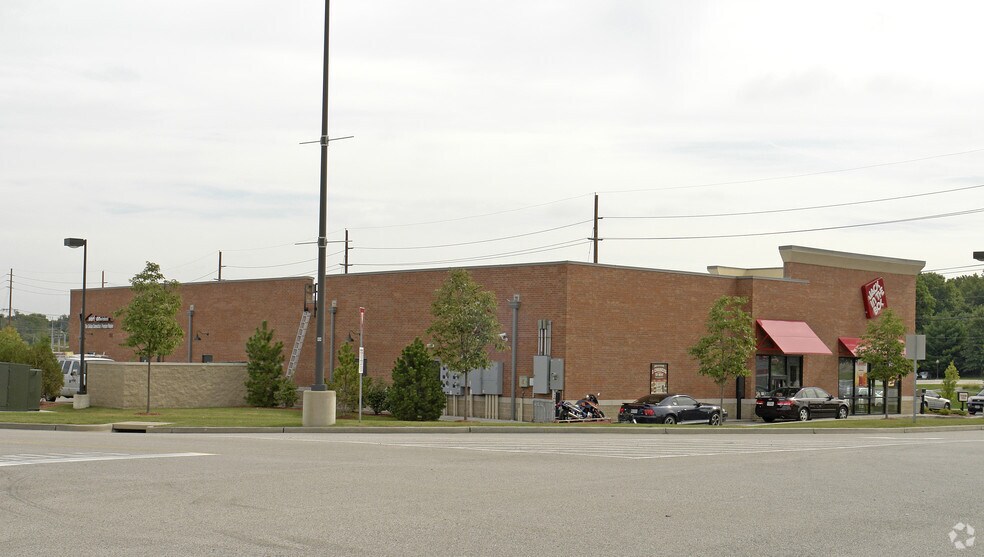 More Photos Of 299 Salt Lick Rd, Saint Peters Freestanding For Lease