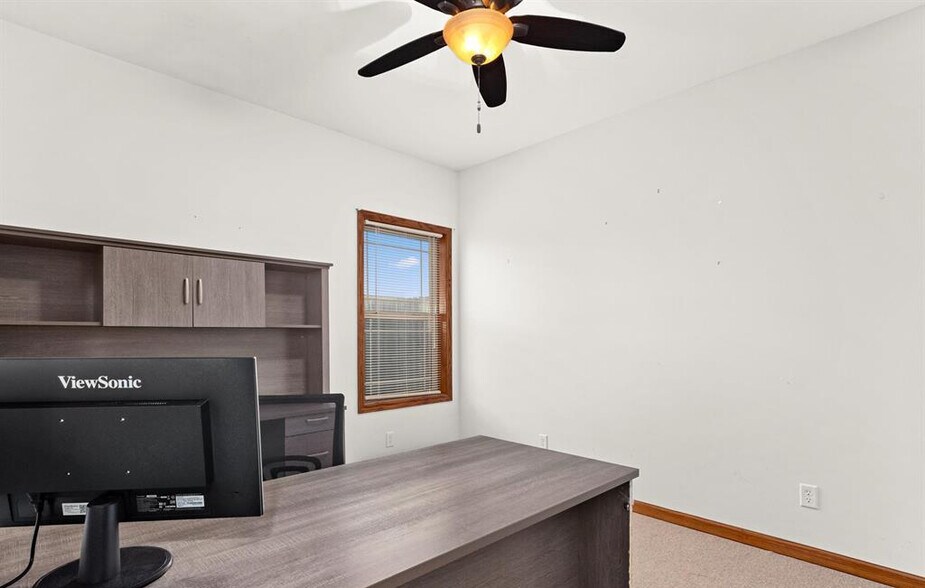 More Photos Of 614 State Route 116, Metamora Office For Lease