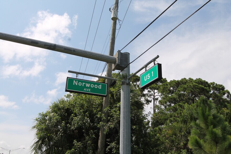 More Photos Of 561 N Washington Ave, Titusville Land For Sale