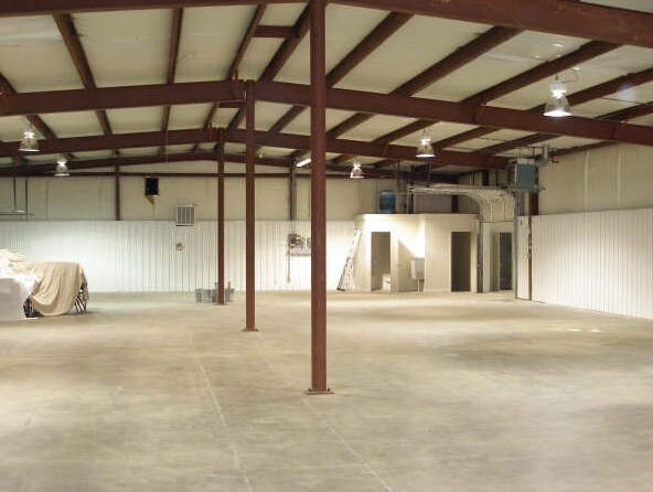 More Photos Of 3100 S Hwy 226, Marion Light Manufacturing For Lease