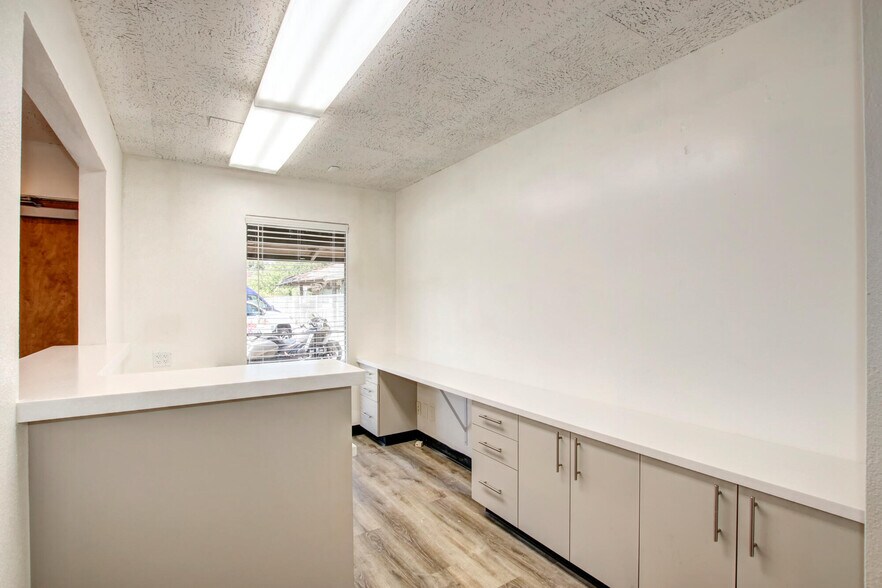 More Photos Of 1901 Watt Ave, Sacramento Medical For Lease