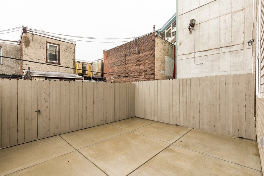 More Photos Of 1804 E Huntingdon St, Philadelphia Apartments For Sale