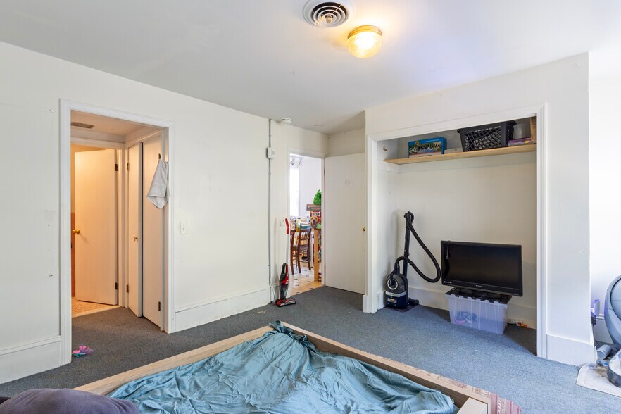 More Photos Of 176 Williams St, Providence Apartments For Sale