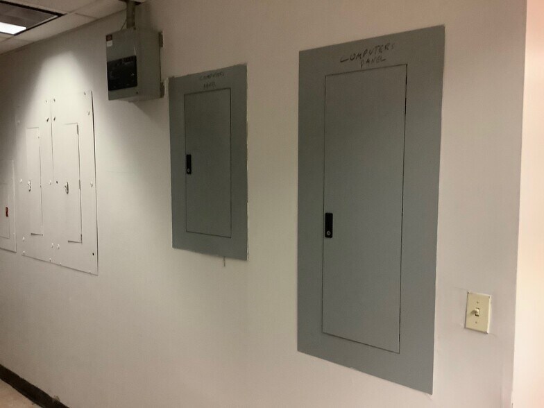 More Photos Of 19 Rogers Ave, Brooklyn Office For Lease