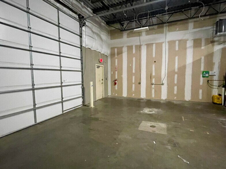 More Photos Of 4100-4136 Lafayette Blvd, Fredericksburg Light Distribution For Lease