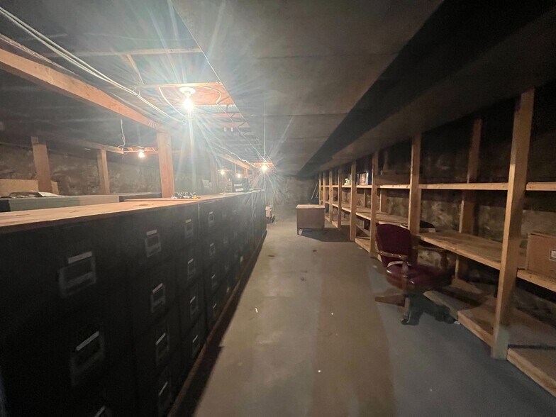 More Photos Of 229 N Main St, Valentine Office For Sale