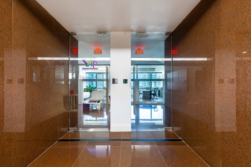 More Photos Of 1200 Brickell Ave, Miami Office For Lease