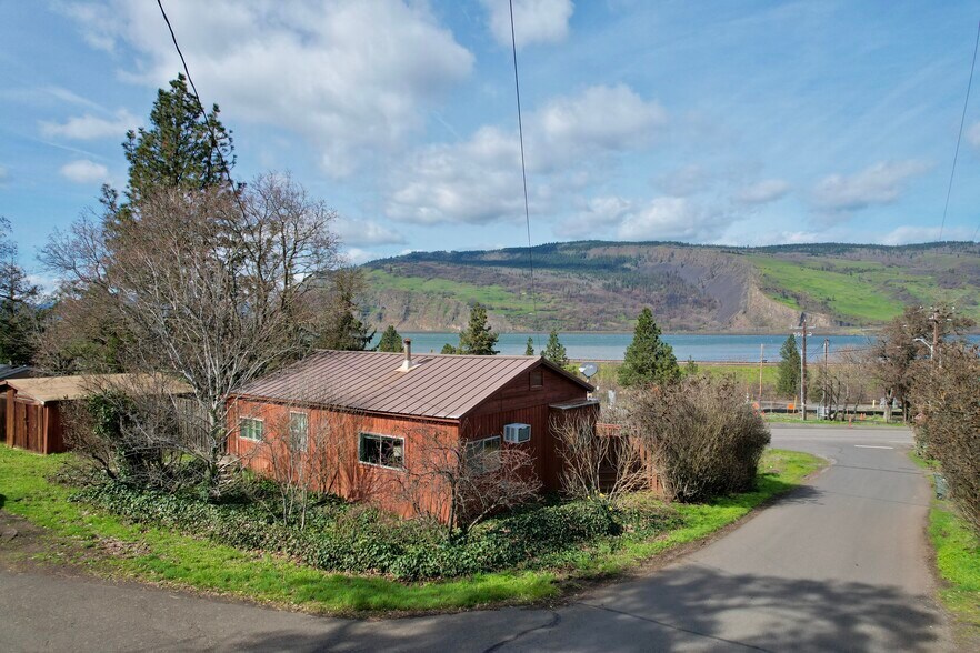 More Photos Of 102 Idaho St, Mosier Land For Sale