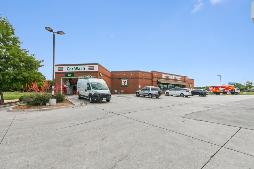More Photos Of 5420 Altamesa Blvd, Fort Worth Service Station For Sale