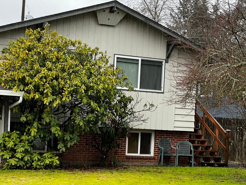 More Photos Of 300 NE 117th Ave, Vancouver Office Residential For Lease