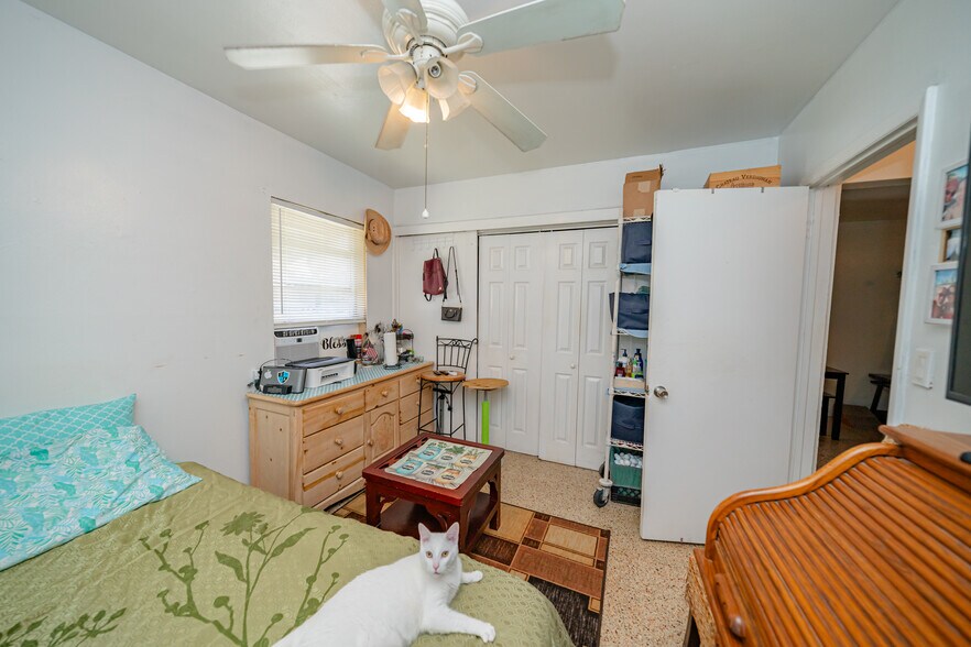 More Photos Of 112 NW 10th St, Homestead Apartments For Sale