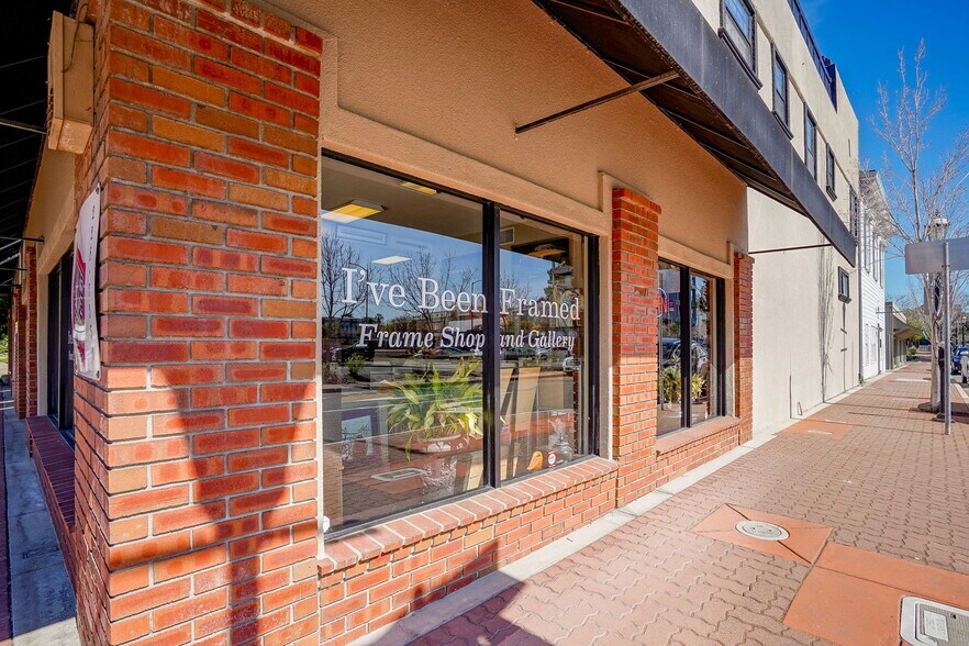 More Photos Of 411-413 Ferry St, Martinez Storefront Retail Office For Sale