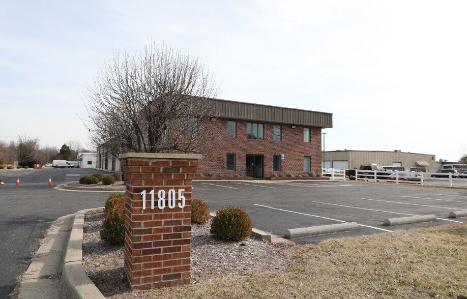 More Photos Of 11805 Pika Dr, Waldorf Research And Development For Lease