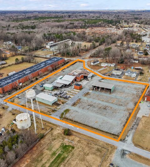 Primary Photo Of 1221 Thrower Rd, Pleasant Garden Manufacturing For Sale