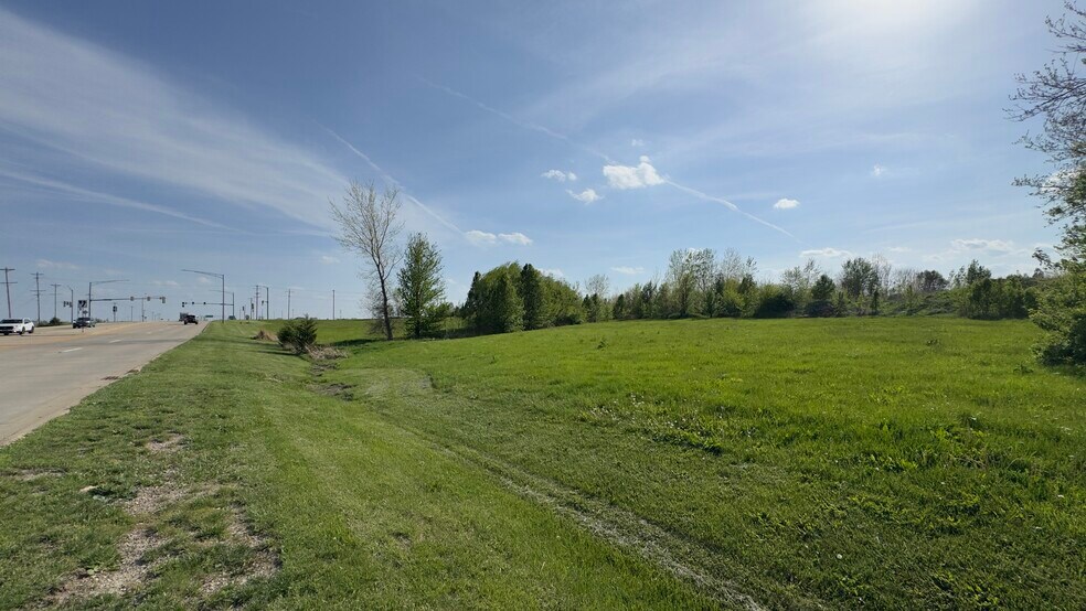 More Photos Of Pin 14-11-477-001 Northtown And Pipeline Rds, Normal Land For Sale