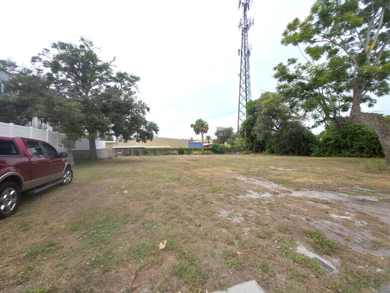 More Photos Of 958 Howard Ave, Dunedin Land For Sale