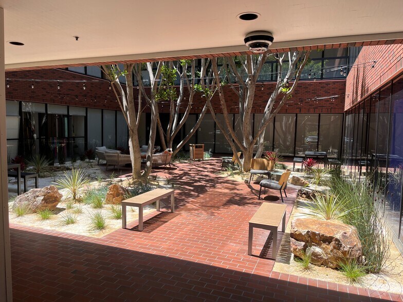 More Photos Of 2716 Ocean Park Blvd, Santa Monica Office For Sale