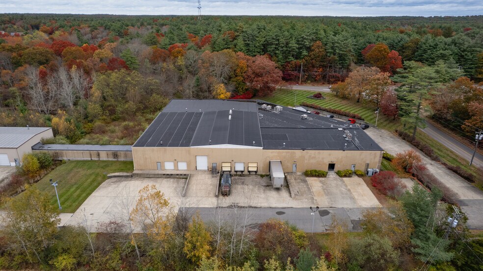 More Photos Of 121 Franklin St, Hanson Manufacturing For Sale