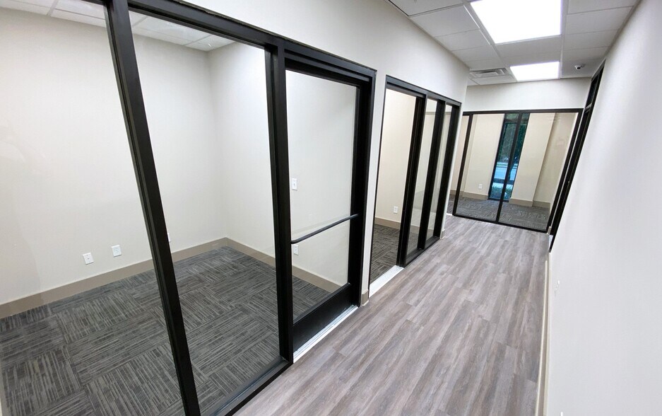 More Photos Of 130 Cinema Dr, Hendersonville Apartments For Lease