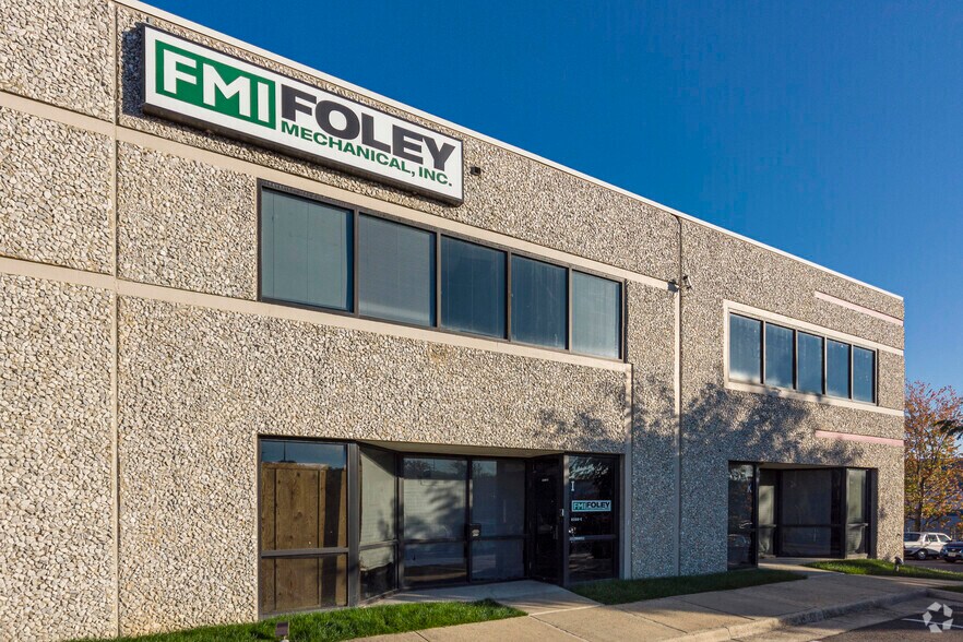 More Photos Of 8390 Terminal Rd, Lorton Warehouse For Lease