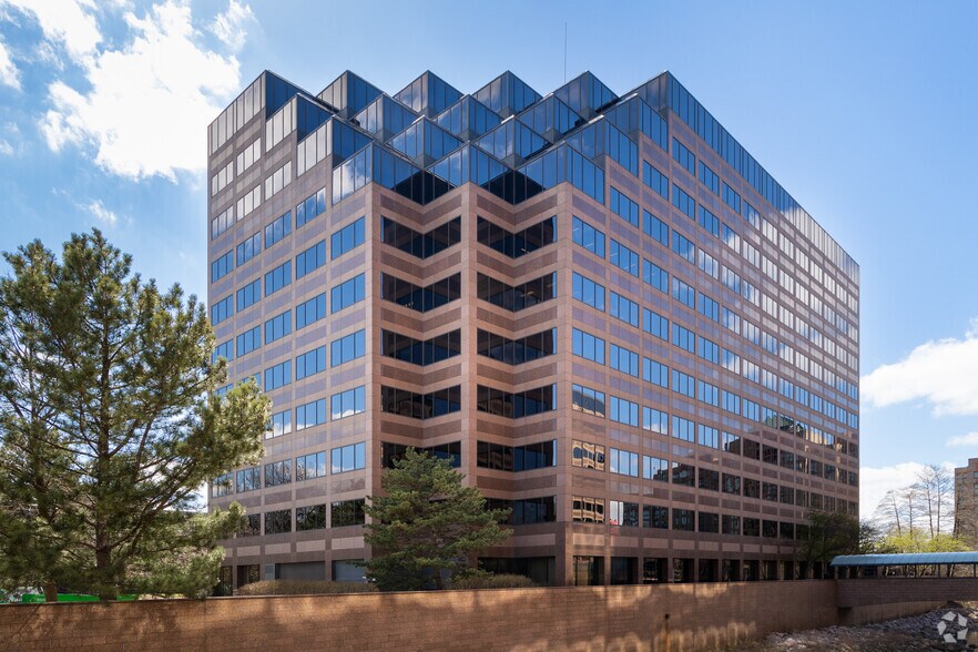 More Photos Of 6133 N River Rd, Rosemont Office For Lease